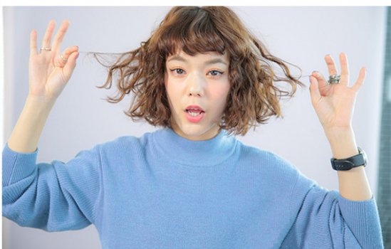 卷发棒怎么卷短发好看 轻松打造不一样的个性美