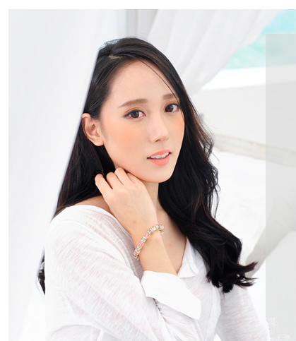 2025鹅蛋脸最适合的发型 修颜美发轻松get
