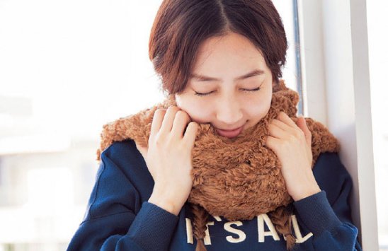围巾与发型怎么搭配最好看 5款戴围巾发型教你完出花样