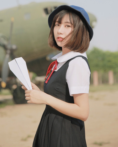空气刘海的短发发型 带你做个清新的韩系妹子