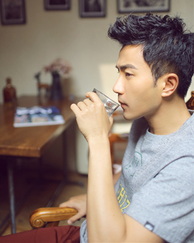 刘恺威引领 潮流男生飞机头短发发型