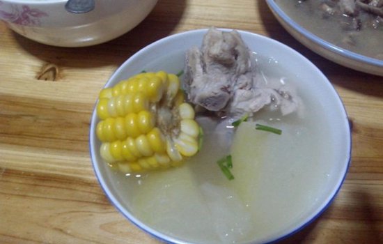 脸部水肿是什么原因 引发水肿脸的5大因素