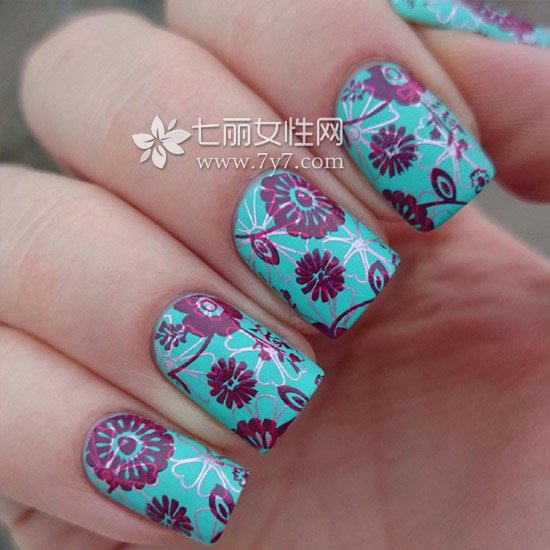 2025年最好看的花朵图案美甲都在这了
