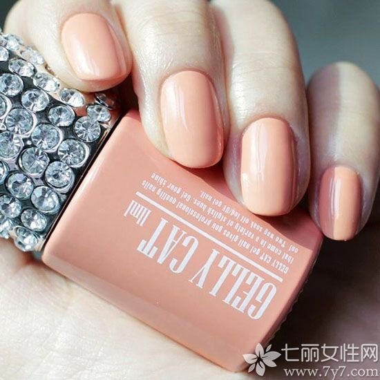 单色美甲图片2025 新款简约纯色美甲