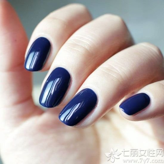单色美甲图片2025 新款简约纯色美甲