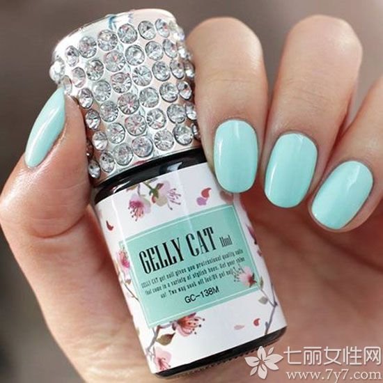 单色美甲图片2025 新款简约纯色美甲