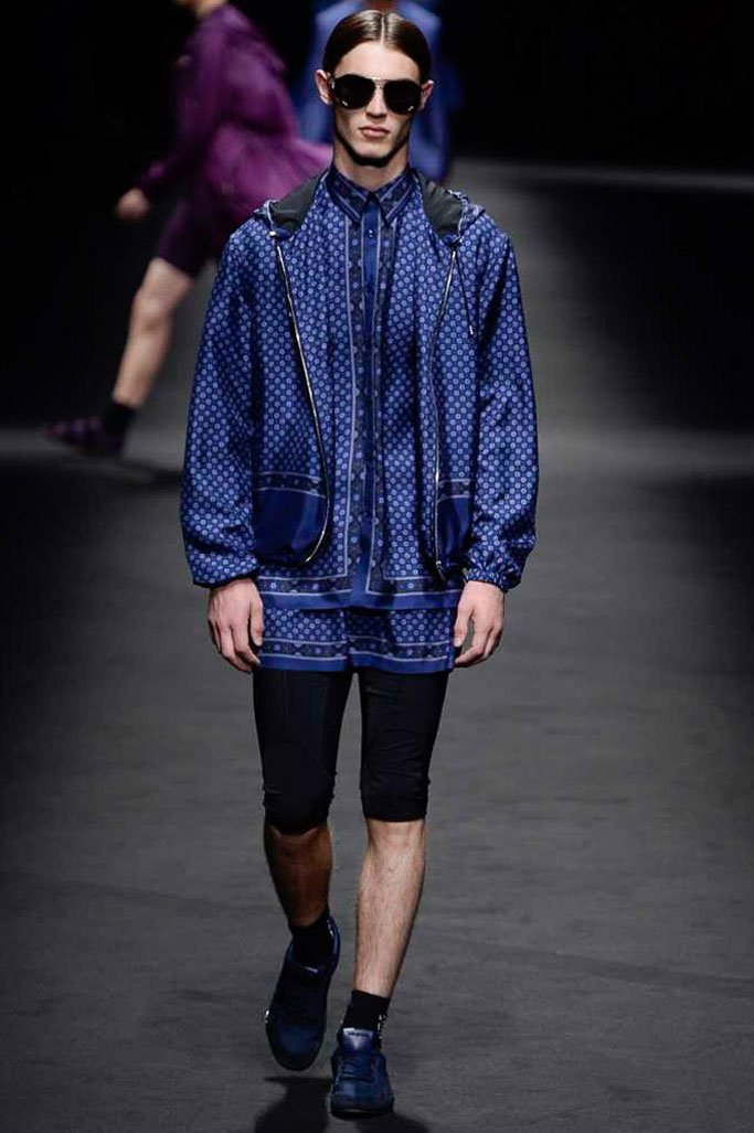 Versace（范思哲）2024米兰时装周男装秀