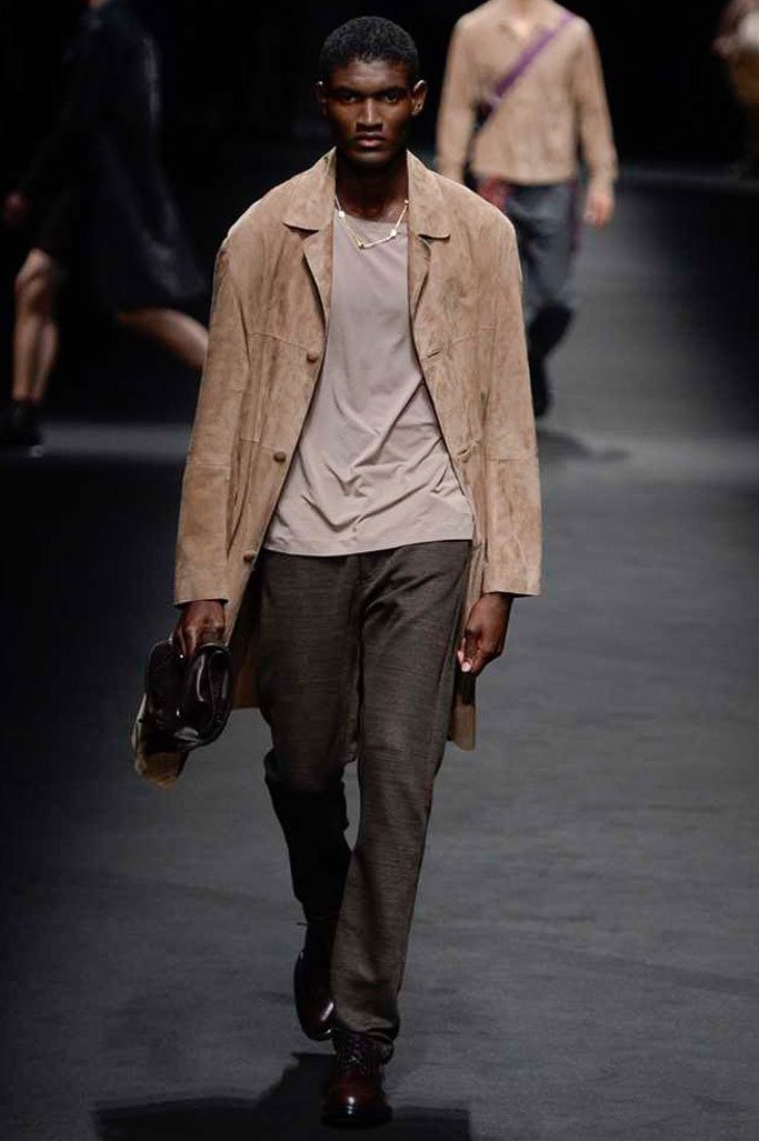 Versace（范思哲）2024米兰时装周男装秀
