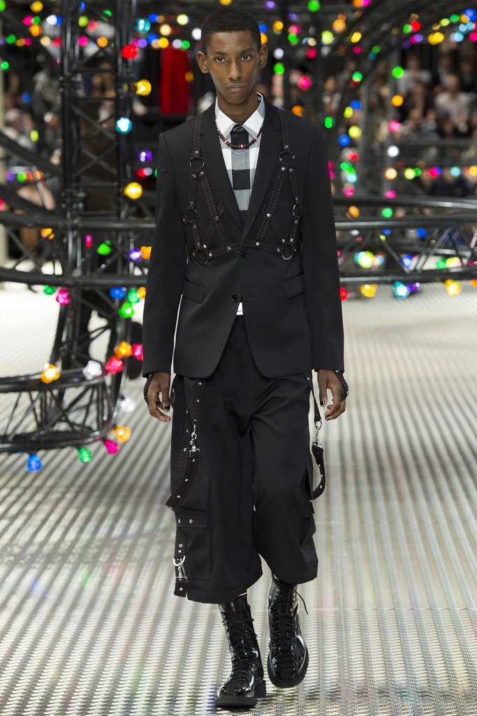 Dior Homme 2024巴黎时装发布会男装秀