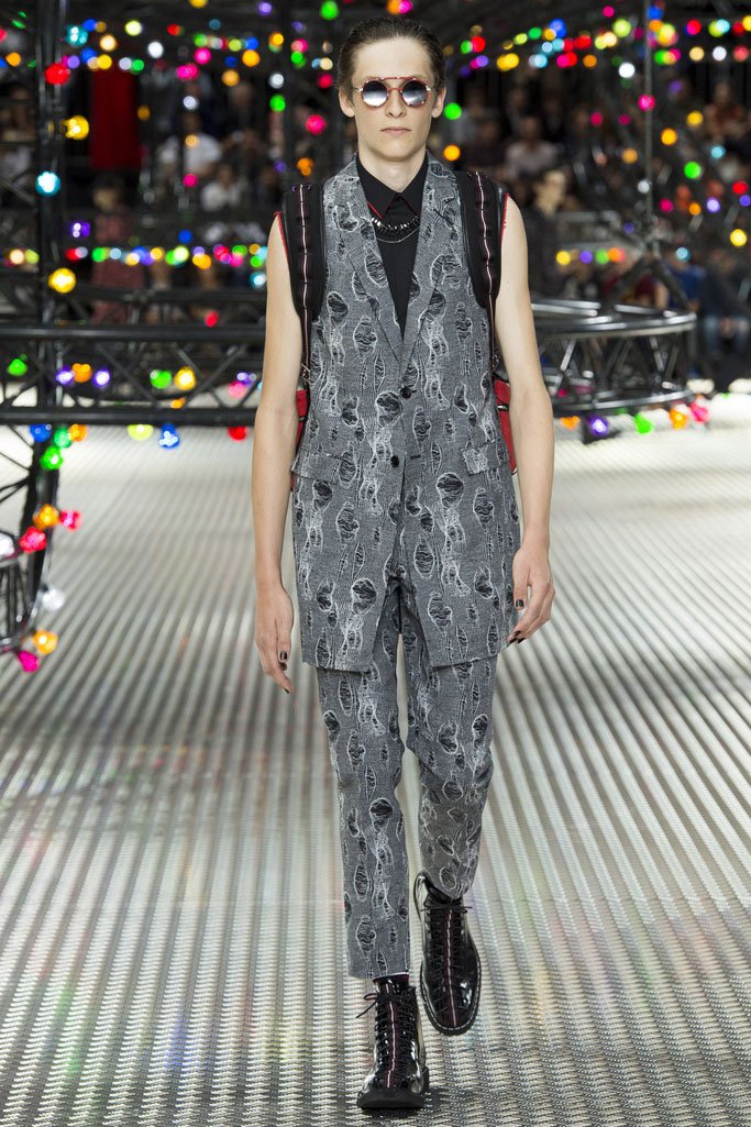 Dior Homme 2024巴黎时装发布会男装秀