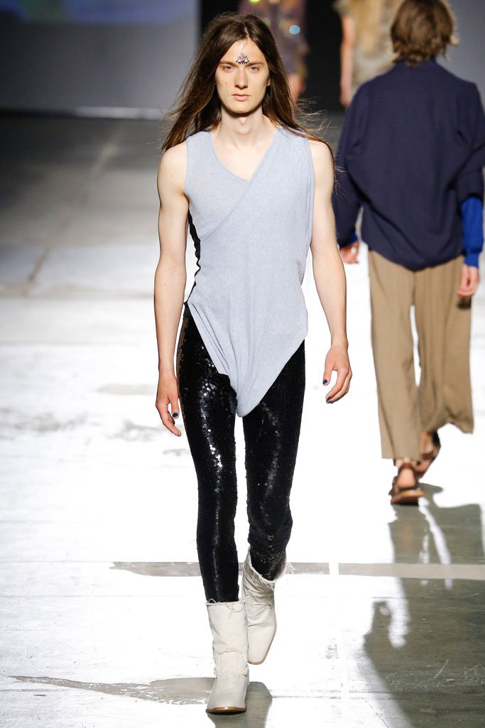 Vivienne Westwood 2024米兰男装发布会男装秀