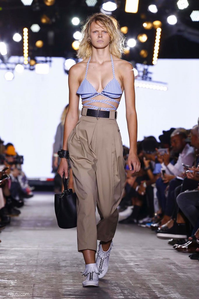 Alexander Wang（亚历山大·王）2024纽约时装周时装秀
