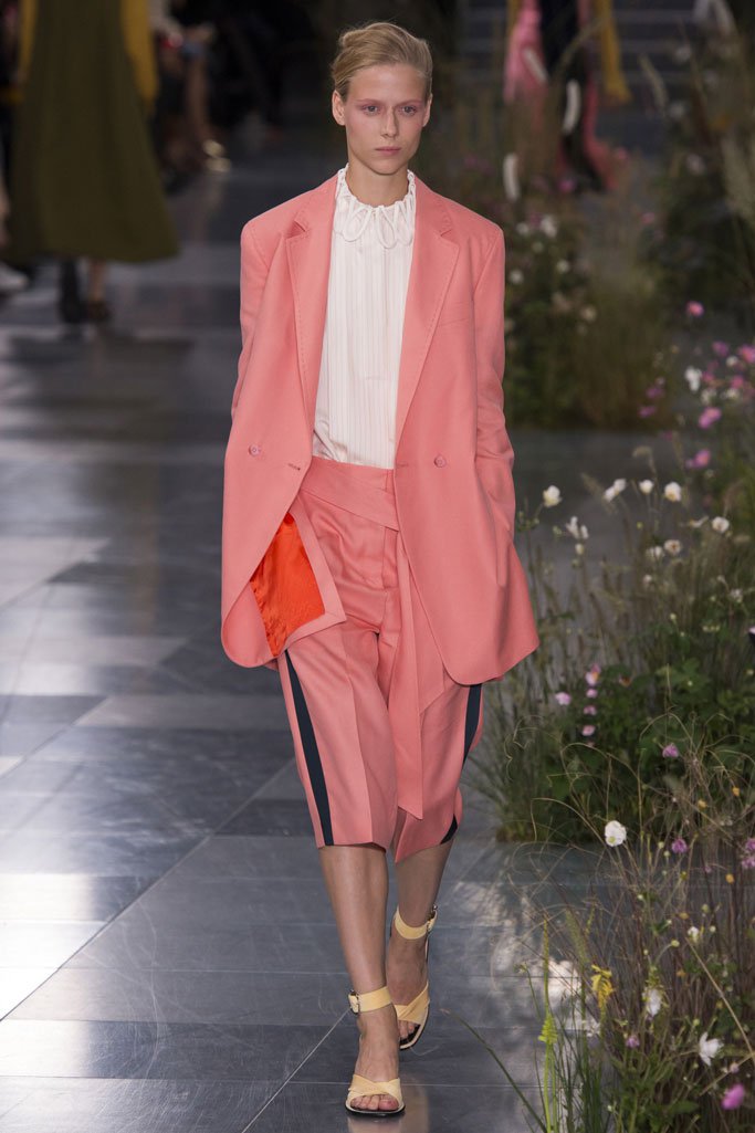 Paul Smith（保罗·史密斯）2024伦敦时装周女装秀
