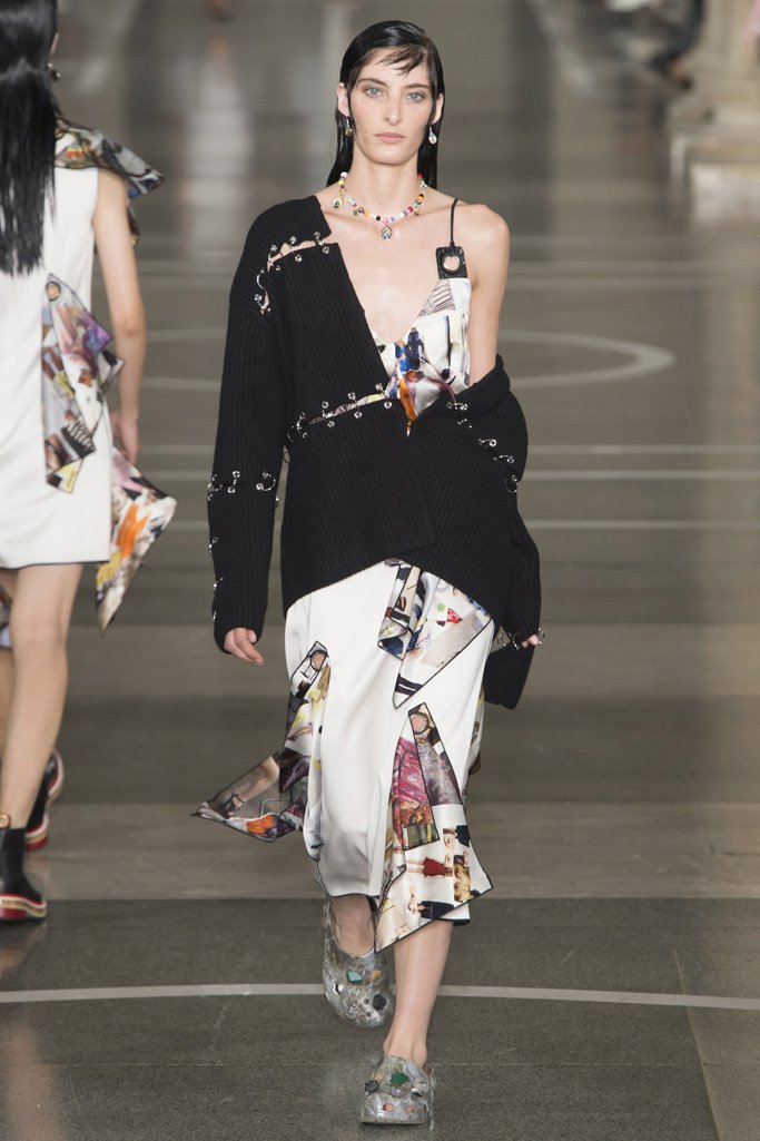 Christopher Kane 2024伦敦时装周女装秀