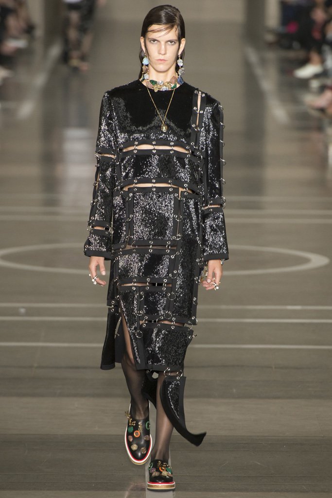 Christopher Kane 2024伦敦时装周女装秀