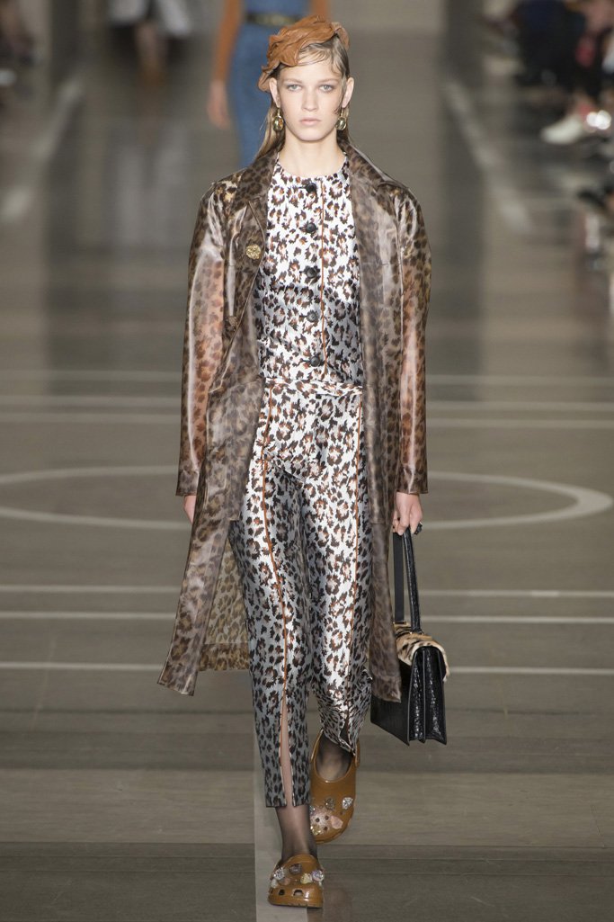 Christopher Kane 2024伦敦时装周女装秀