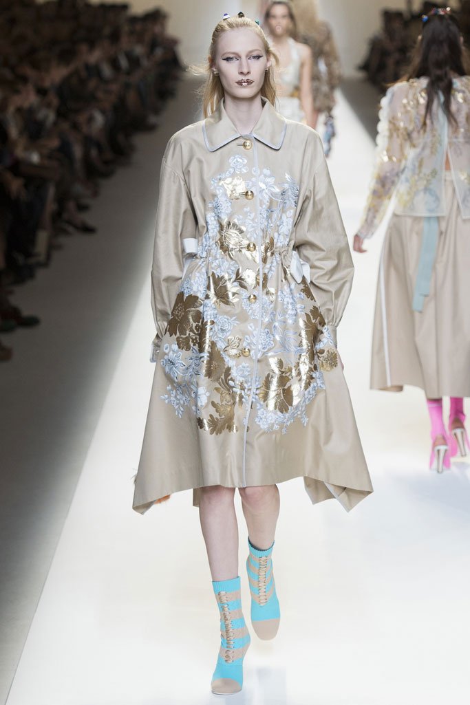 Fendi（芬迪）2024米兰时装周女装秀
