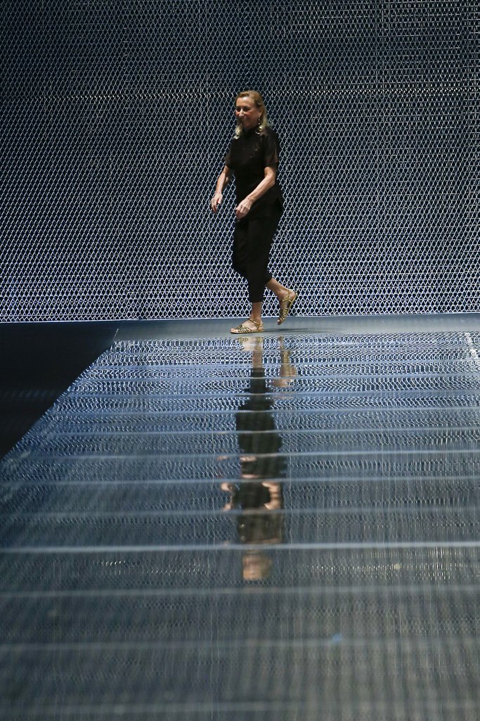 Prada（普拉达）2024米兰时装周女装秀