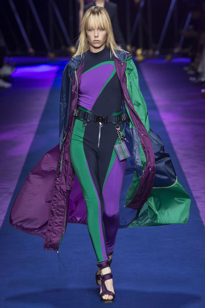 Versace（范思哲）2024米兰时装周女装秀