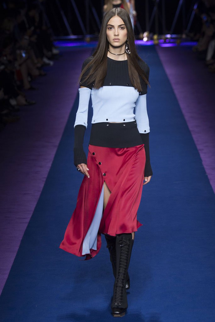Versace（范思哲）2024米兰时装周女装秀