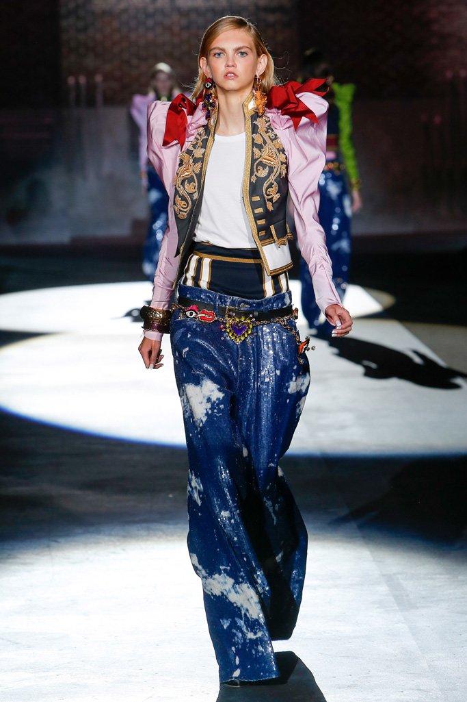 Dsquared2 2024米兰时装周女装秀