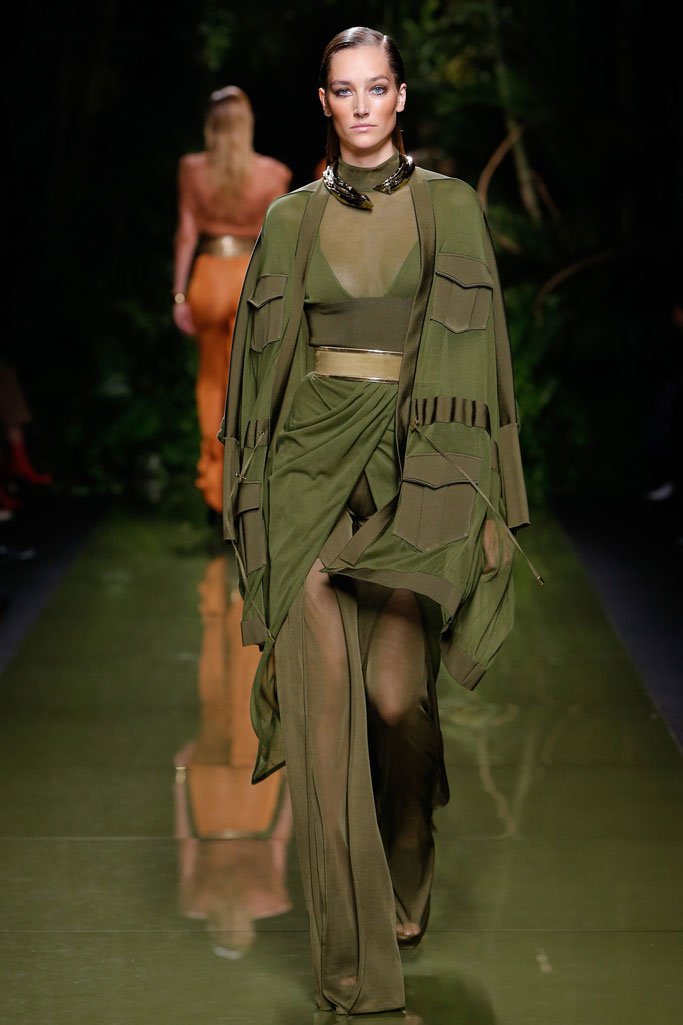 Balmain（巴尔曼）2024春夏巴黎时装周女装秀
