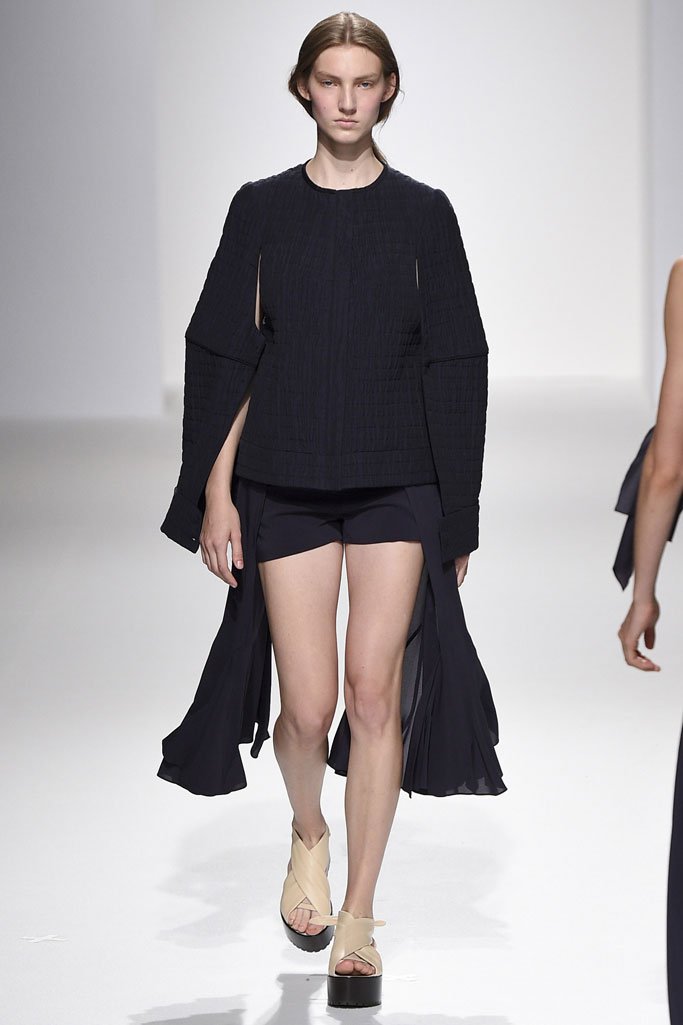 Chalayan（卡拉扬）2024巴黎时装周女装秀