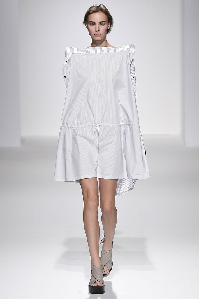 Chalayan（卡拉扬）2024巴黎时装周女装秀
