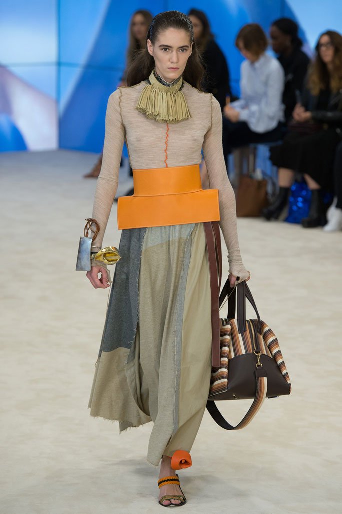 Loewe（罗意威）2024巴黎时装周女装秀