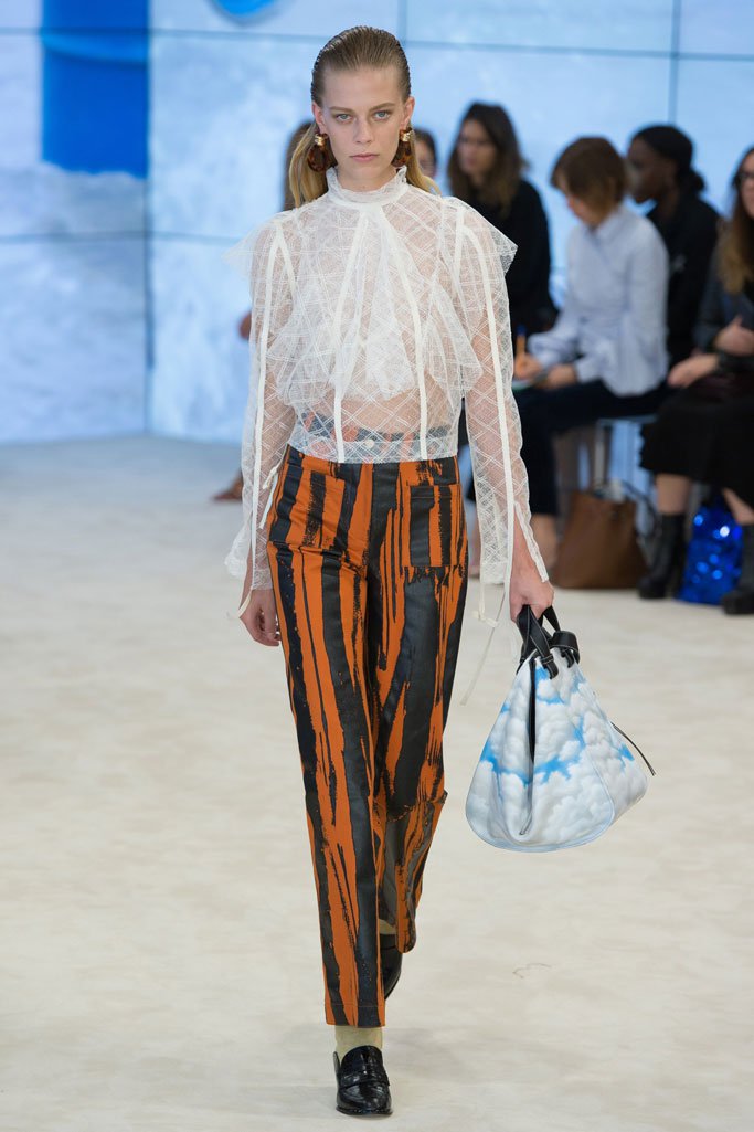 Loewe（罗意威）2024巴黎时装周女装秀