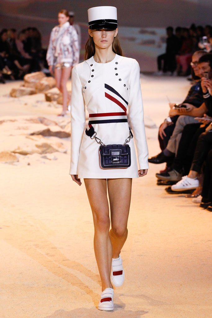 Moncler Gamme Rouge（盟可睐）2024巴黎时装周时装秀