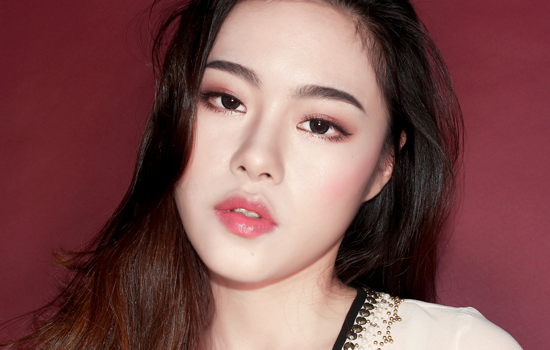 红色眼影妆容 红色系眼影打造魅力大眼妆
