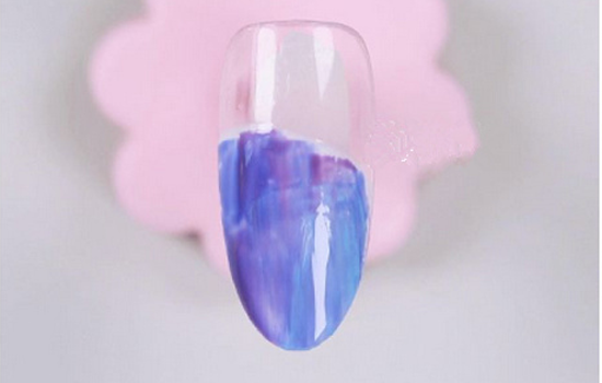 美甲花朵画法 沁蓝花朵美甲DIY