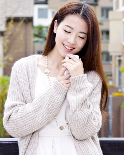 脸长的女生适合什么发型 这六款修颜发型就很配