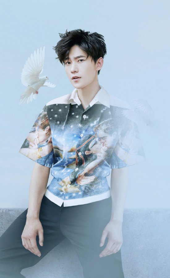 杨洋最帅写真造型图片 简直是帅到人窒息