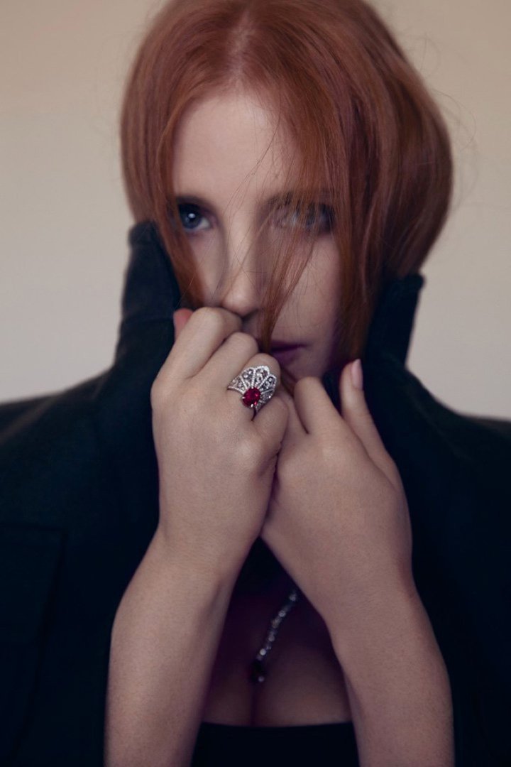 女星Jessica Chastain（杰西卡·查斯坦）演绎《L’Officiel》时尚杂志大片