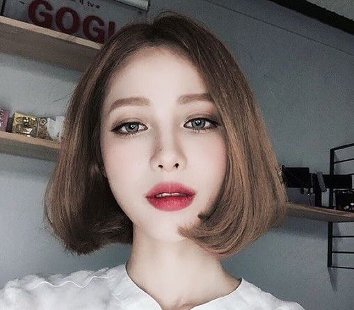 女生流行短发2025图片 不妨在圣诞前剪个短发吧!