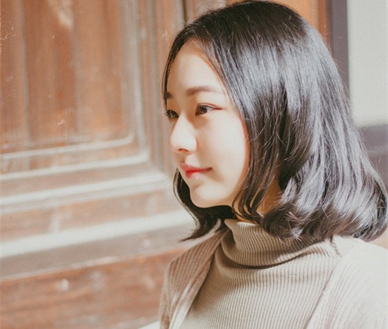 流行发型2025女中短发 换上颜值分分钟飙升!