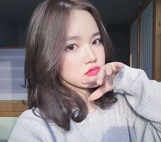 流行发型2025女中短发 换上颜值分分钟飙升!