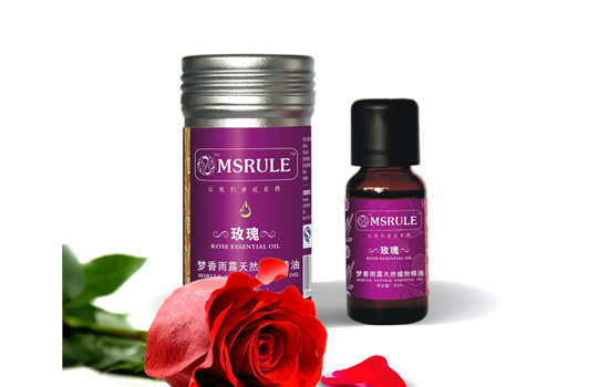 丰胸精油经期可以用吗 经期丰胸切忌用玫瑰精油