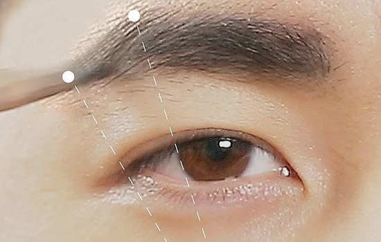 男生修眉毛的步骤图片 精致男士更要修眉