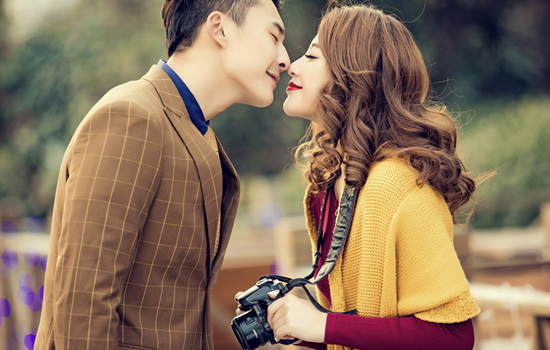 现在婚前性行为对吗 没结婚就同居的现象正常吗