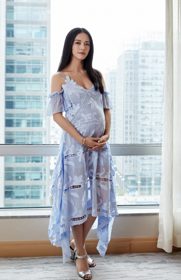 姚晨孕妇装穿衣搭配 最时髦孕妇非她莫属
