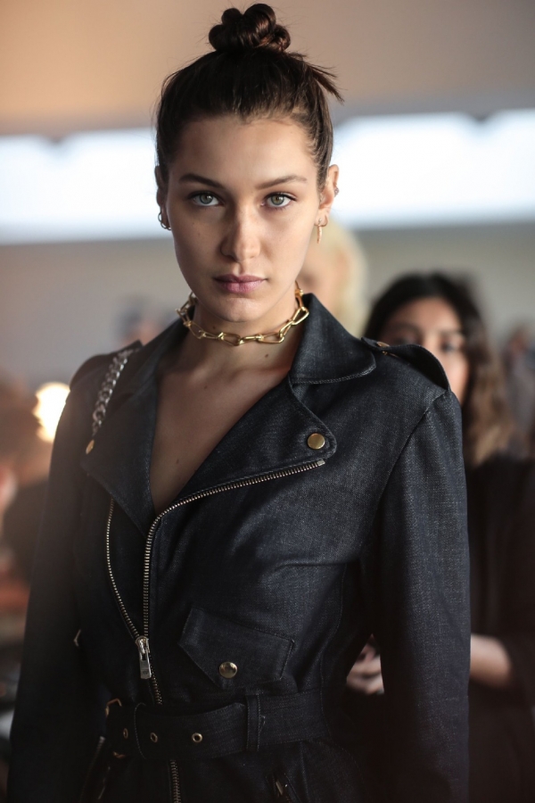 超人气名模贝拉•哈迪德（bella hadid）最新街拍单品解析