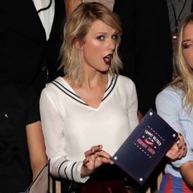 霉霉(taylor swift)初秋街拍 失恋后惊艳指数飙升