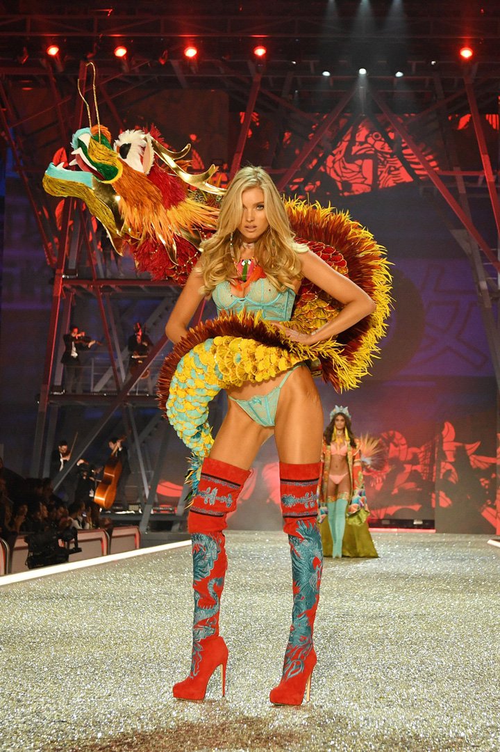 Victoria's Secret（维多利亚的秘密）2024内衣时装秀