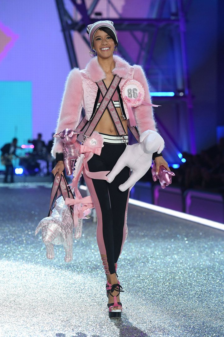 Victoria's Secret（维多利亚的秘密）2024内衣时装秀