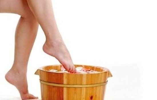 用什么泡脚可以缓解疲劳 5大中药方泡脚快速赶走疲乏