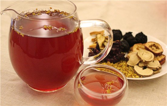 酸梅汤不能和什么一起吃 最好不喝牛奶