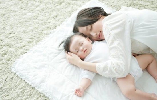 孩子睡觉出汗是怎么回事 一般是正常现象